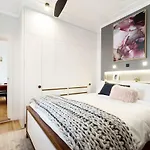 Luxury Barangaroo Apartments